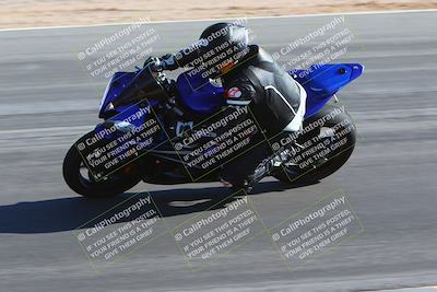 media/Jan-14-2024-SoCal Trackdays (Sun) [[2e55ec21a6]]/Turn 10 Inside (110pm)/